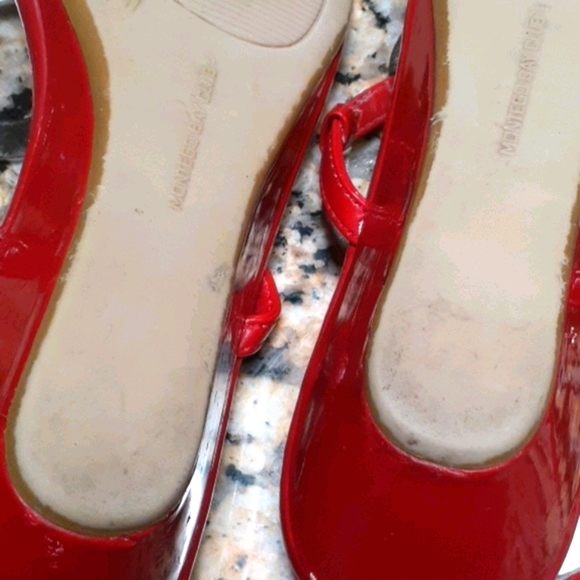Red wedge sandals. - Picture 7 of 8